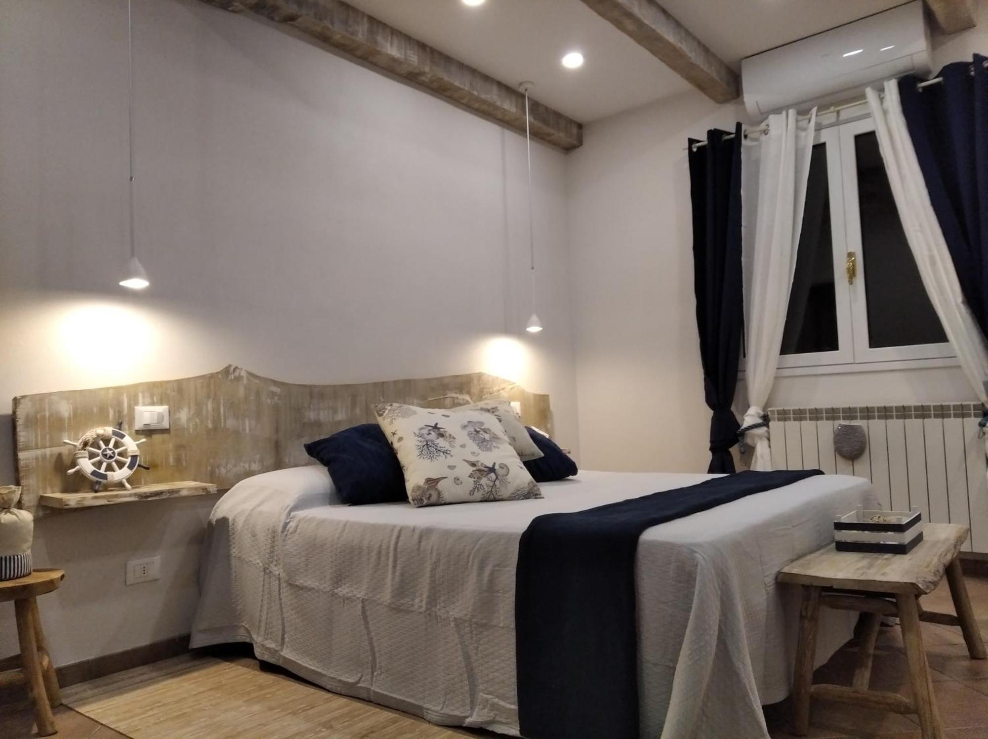 Chez Luis Apartman Imperia Szoba fotó