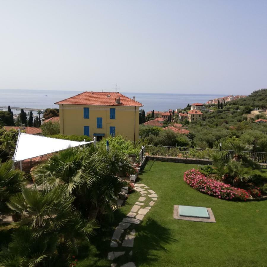 Chez Luis Apartman Imperia Kültér fotó